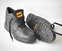 BORDER SAFETY SHOES