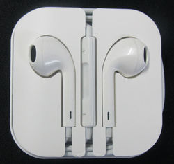 White Earphone Earbuds 3.5mm In-ear for iPhone from SHENZHEN MINGLIXUAN DIGITAL CO., LTD 