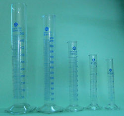 Measuring Cylinders ( Plastic & Glass )