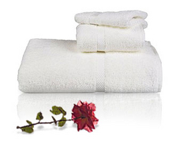 Bath Towel Suppliers in UAE from GOLDEN DOLPHINS SUPPLIES