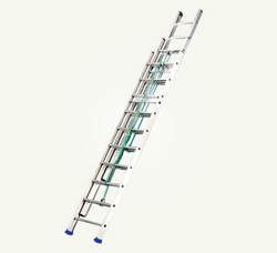 Tripple Section Aluminium Ladder In Dubai