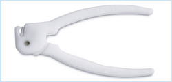 Umbilical Cord Clamp Clipper Bulk from AVENSIA GROUP