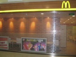 MAXWELL POLYCARBONATE ROLLING SHUTTER AVAILABLE IN ABU DHABI