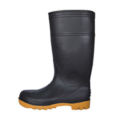 Gumboot suppliers in Qatar from MINA TRADING & CONTRACTING, QATAR 