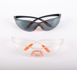 SAFETY SPECTACLES ARROW from MURTUZA TRADING LLC
