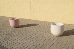 Planter pot Supplier in UAE from DUCON BUILDING MATERIALS LLC