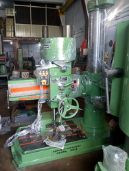 RADIAL DRILL MACHINE