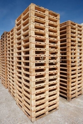 wooden pallets Dubai