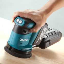 Cordless sanders