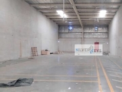  WAREHOUSE FOR RENT IN UMM RAMOOL