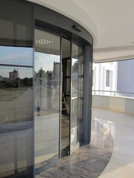 CURVED SLIDING DOOR