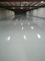 Flooring finishing with epoxy paint and Hilecopter 