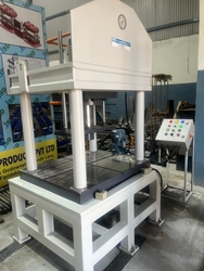 HYDRAULIC PRESS from JSD ENGINEERING PRODUCTS PRIVATE LIMITED 