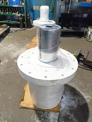 HYDRAULIC CYLINDER 300 TONS 