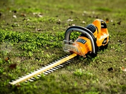 Electric Hedge Trimmer - SUAT5630