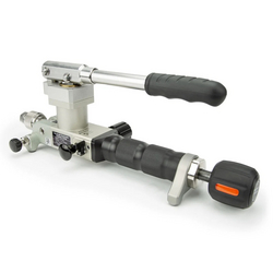 Additel ADT992 Pneumatic Pressure Pump, 95% Vacuum to 700psi (50bar)