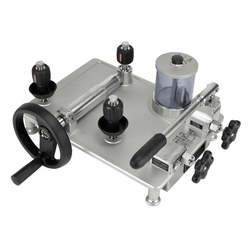 Additel ADT946AW Hydraulic High Pressure Calibration Pump, Range 1000bar