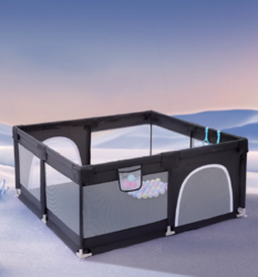 Baby playpen 