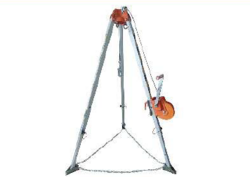 Tripod with Winch from SKANDA INTERNATIONAL FZ LLE