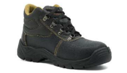 Safety Shoe / Boot ( Sizes: 38 to 46)