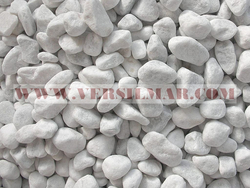 Bianco Carrara Pebbles