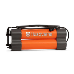 Husqvarna 598742401 WT2GO, Constant Pressure Water Tank, 14-litre, 3-Meter Hose from ADEX INTL