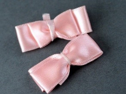 Handmade Ribbon Bow from JUNMAY LABEL MFG. CORP
