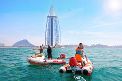 Self Drive Boat Rental Dubai Harbour Marina